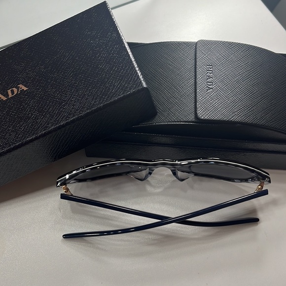 PRADA SUNGLASSES - Picture 4 of 4